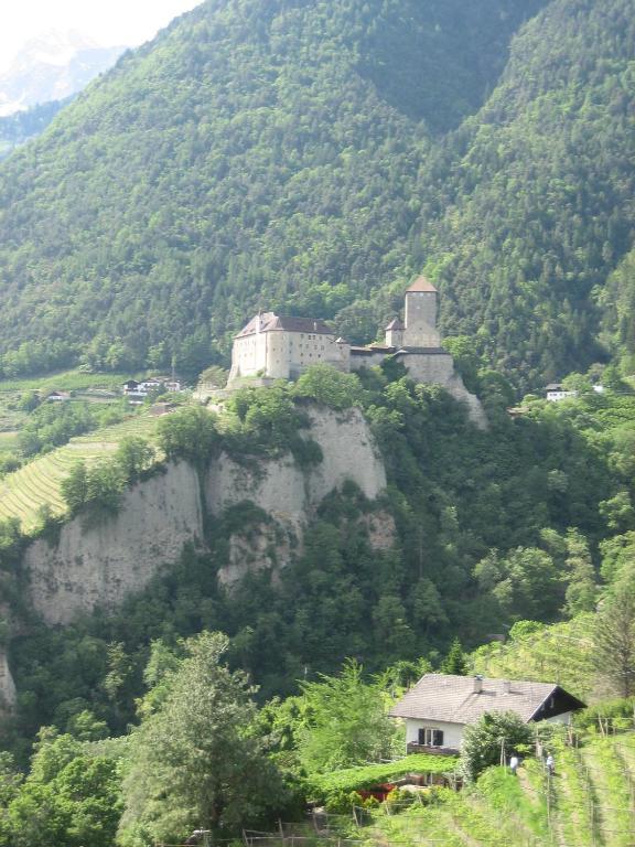 Hotel Haselried Tirolo Exterior foto